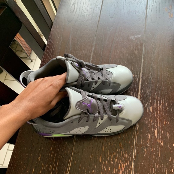 Jordan Low 6s GG - Picture 2 of 4